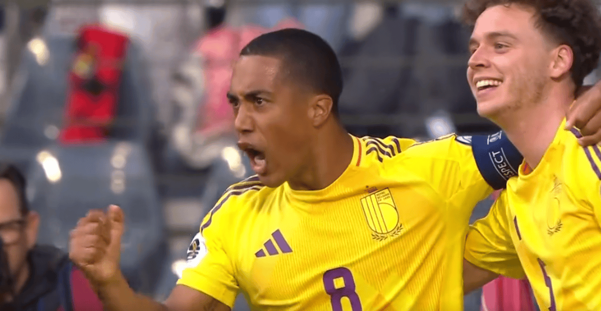 德布劳内焦点对战，杜兰特与60激战中国队分钟，表现优异胜负难料！