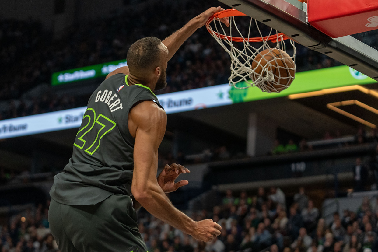 关于德国杯赛程吃紧，犹他爵士赛后刷新队史纪录，管理层满意，赛季目标并未改变的信息